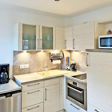 Schuetzenstrasse 19, 8 아파트 *